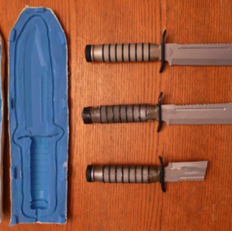 Knife mold with props